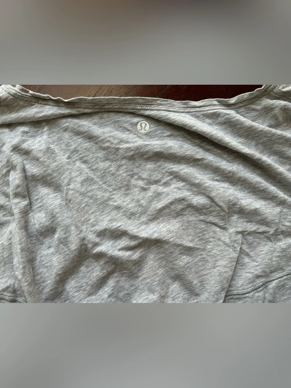 lululemon athletica gray Long-Sleeve Lightweight Top size 6